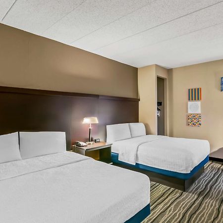 Hampton Inn Bowie Exterior photo