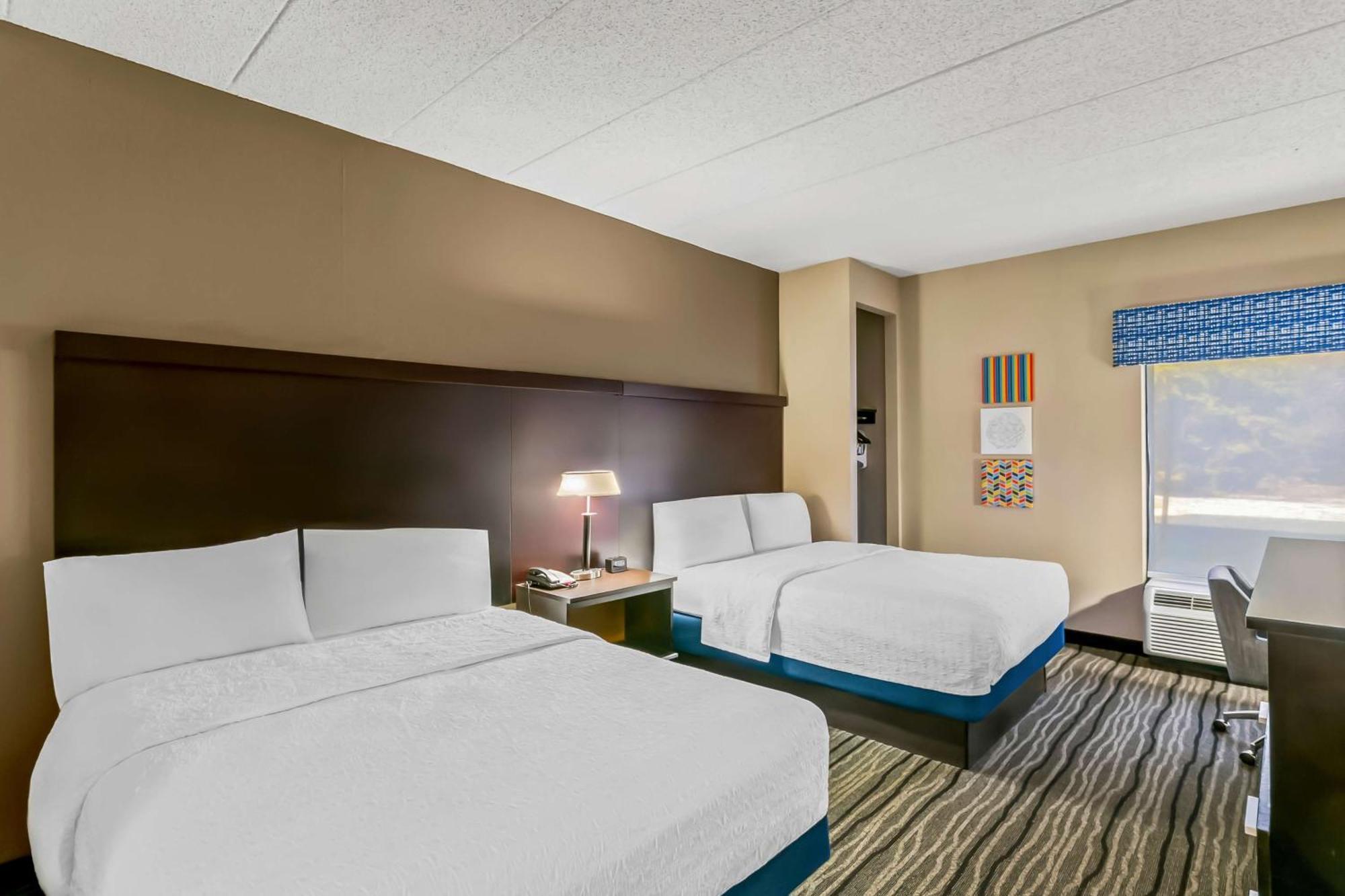 Hampton Inn Bowie Exterior photo