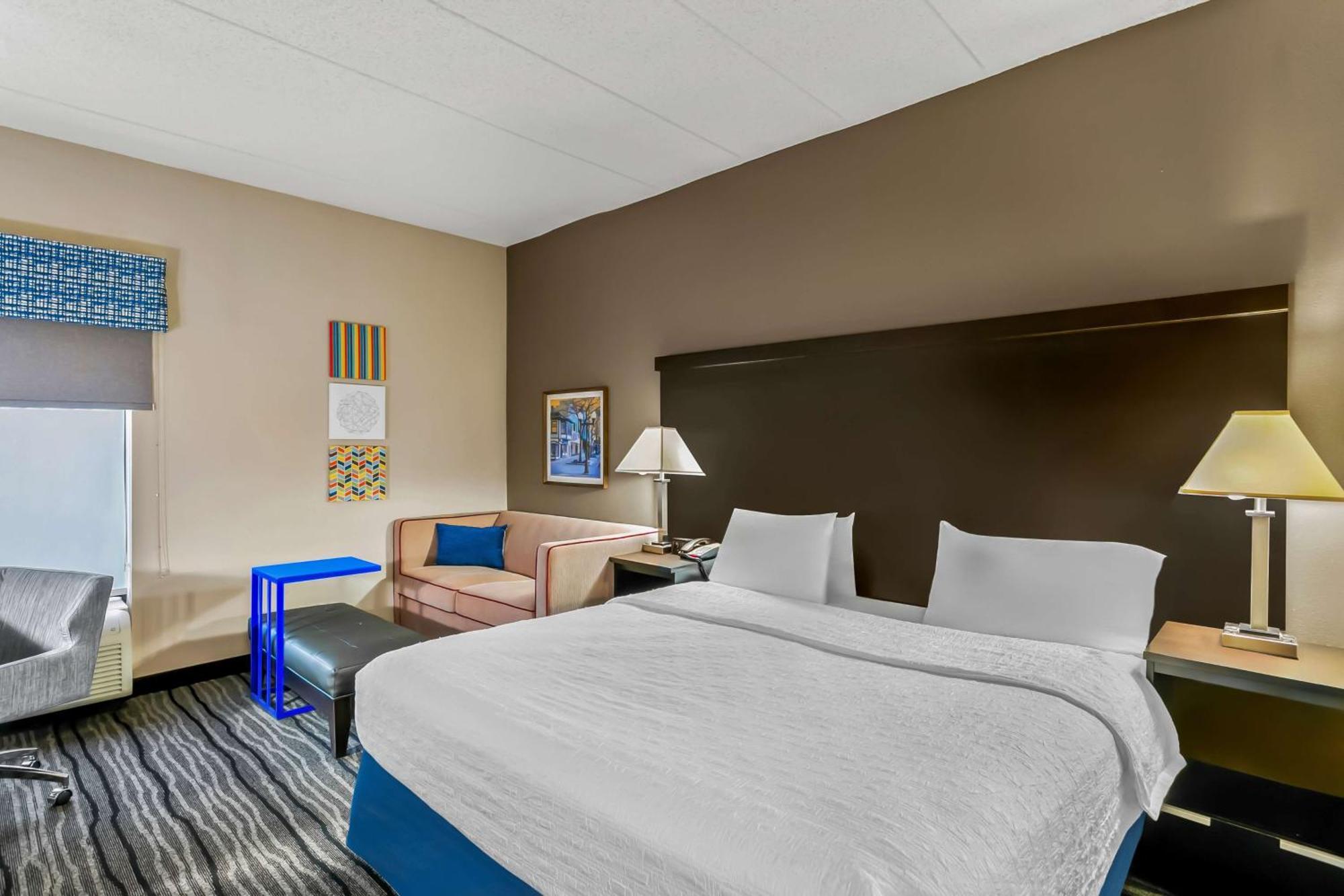Hampton Inn Bowie Exterior photo