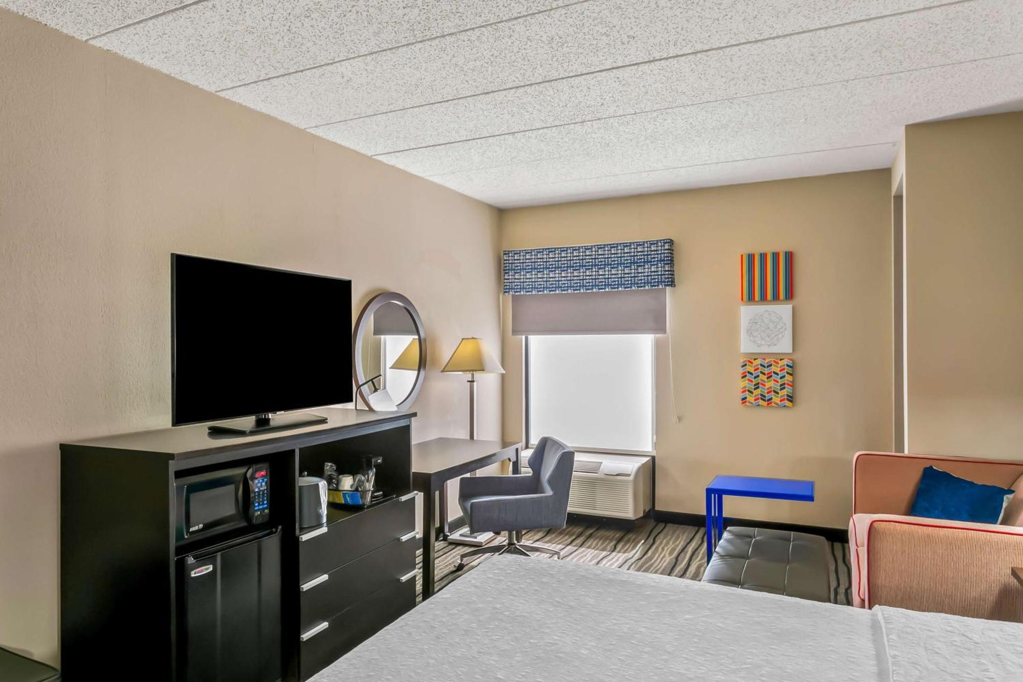 Hampton Inn Bowie Exterior photo