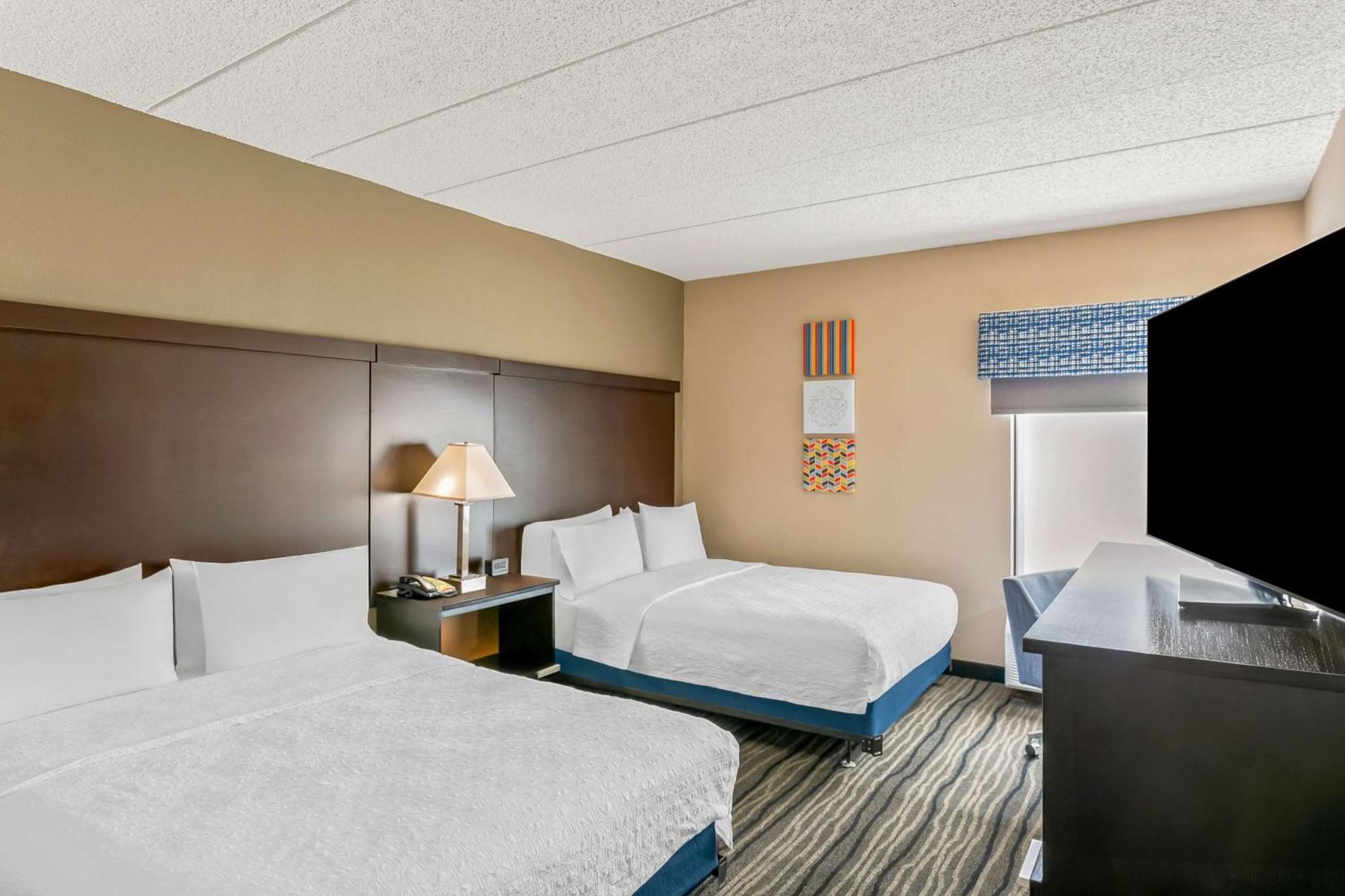 Hampton Inn Bowie Exterior photo